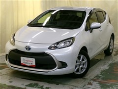 トヨタ アクア G 4WD