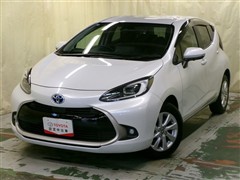 トヨタ アクア Z 4WD