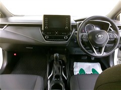 カローラスポーツ G 4WD