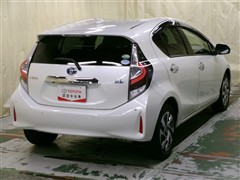 アクア S スタイルブラック