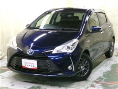 トヨタ　ヴィッツHV セーフティED3