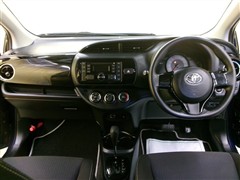 *ヴィッツ F セーフティED2