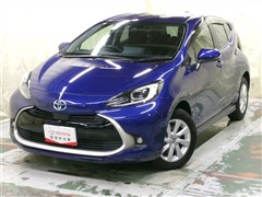 トヨタ　アクア Z 4WD