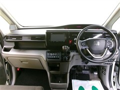 ステップワゴン G HS 4WD