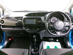 *ヴィッツ ジュエラ 4WD