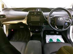 *プリウス S 4WD