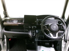 N-BOXカスタムGLホンダセン 4W