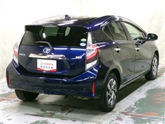 アクア S スタイルブラック