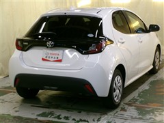 ヤリス X Bパッケージ