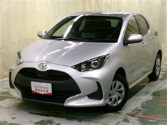 トヨタ ヤリス X 4WD