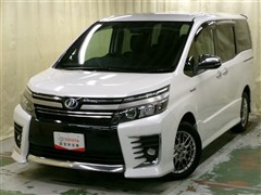 トヨタ　ヴォクシーHV ZS キラメキ2