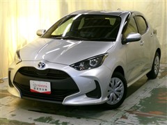 トヨタ　ヤリス ハイブリッド X 4WD