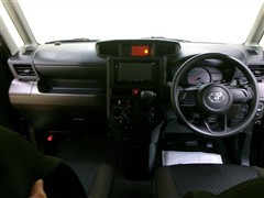 ルーミー X 4WD