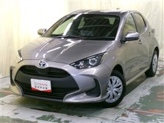 トヨタ ヤリス ハイブリッド X 4WD