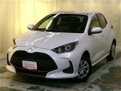 トヨタ ヤリス X 4WD