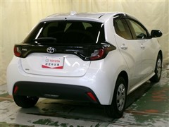 ヤリス X 4WD