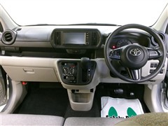 パッソ X 4WD