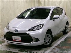 トヨタ アクア G 4WD
