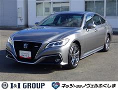 トヨタ　クラウンHV 2.5RS Four