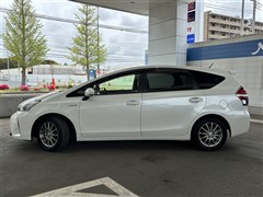 プリウスアルファ S