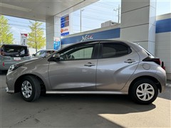 ヤリス G