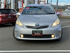 プリウスアルファ S