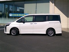 ヴォクシーHV ZSキラメキ3