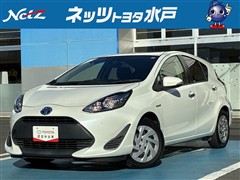 トヨタ　アクア S スタイルブラック