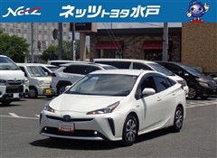 プリウス A