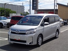ヴォクシー V