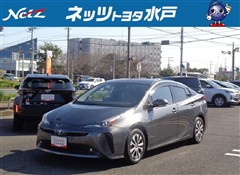 トヨタ プリウス A
