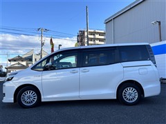 ヴォクシー ハイブリッド V