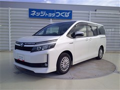トヨタ ヴォクシー HEV V