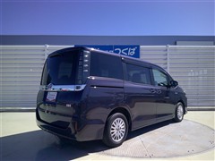 ヴォクシー ハイブリッド V