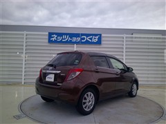 ヴィッツ 1.0 ジュエラ