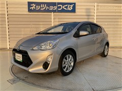 トヨタ アクア G