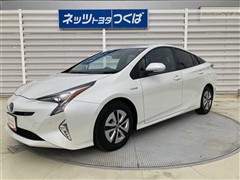 プリウス A