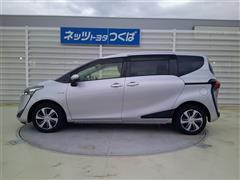 シエンタ HEV G クエロ