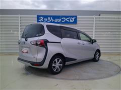 シエンタ HEV G クエロ