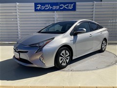 トヨタ プリウス A