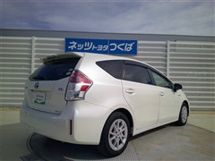 プリウスアルファ S