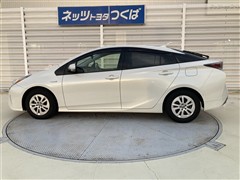 プリウス Sセフティープラス