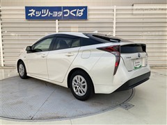 プリウス Sセフティープラス