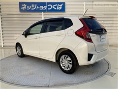 フィット 13G Fパッケージ