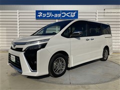 トヨタ ヴォクシーHEV ZSキラメキ3