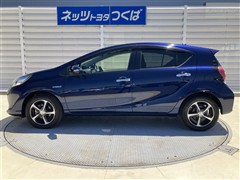 アクア S スタイルブラック
