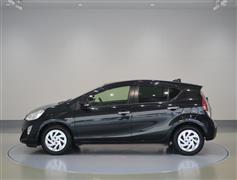 アクア S スタイルブラック