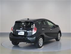 アクア S スタイルブラック