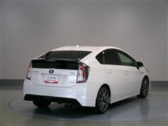 プリウス Sツーリング G's