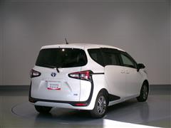 シエンタHEV ファンベースG クエロ